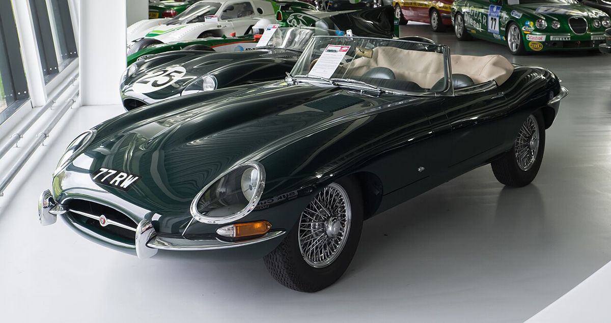 Jaguar E-Type — ejemplar fotografiado.